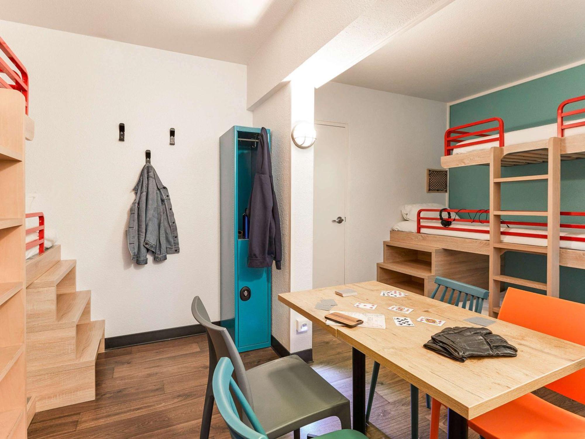 Hotelf1 Avignon Centre Courtine Gare Tgv Екстериор снимка