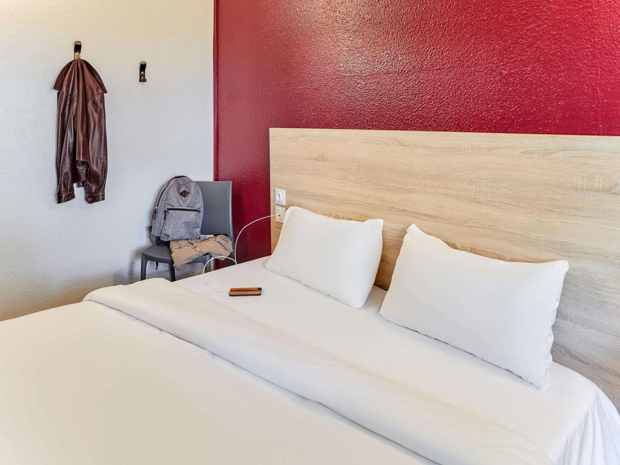 Hotelf1 Avignon Centre Courtine Gare Tgv Екстериор снимка